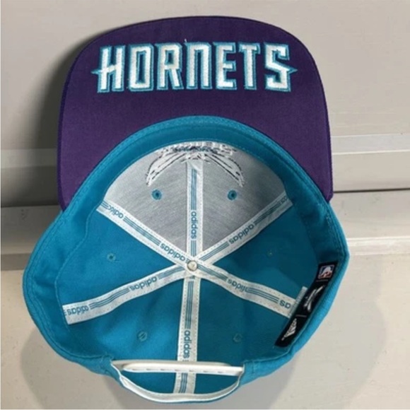Y2K Charlotte Hornets Adidas NBA Teal/Purple Snapback Hat Cap OSFM Embroidered - Picture 7 of 10